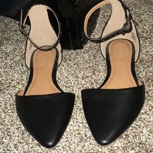 🖤WORN ONCE! Super chic pointed toe flats! 🖤